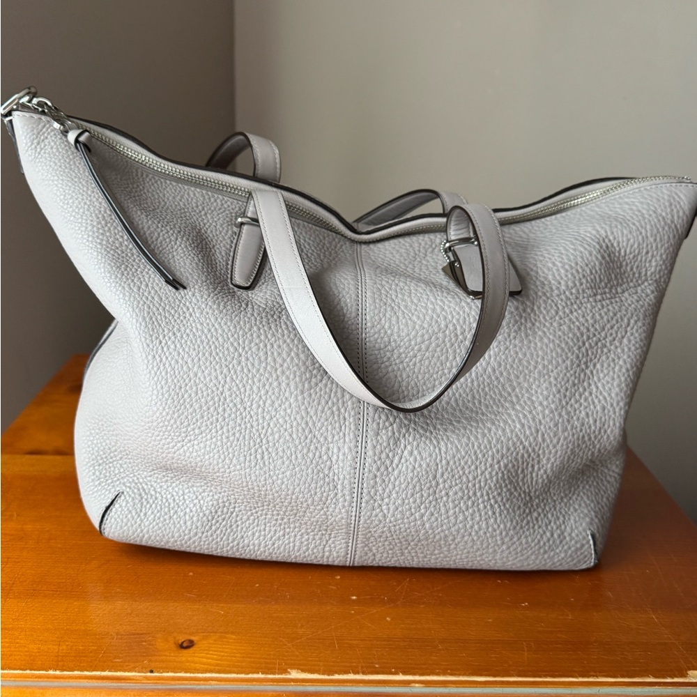 Elegant Gray Leather Tote Bag